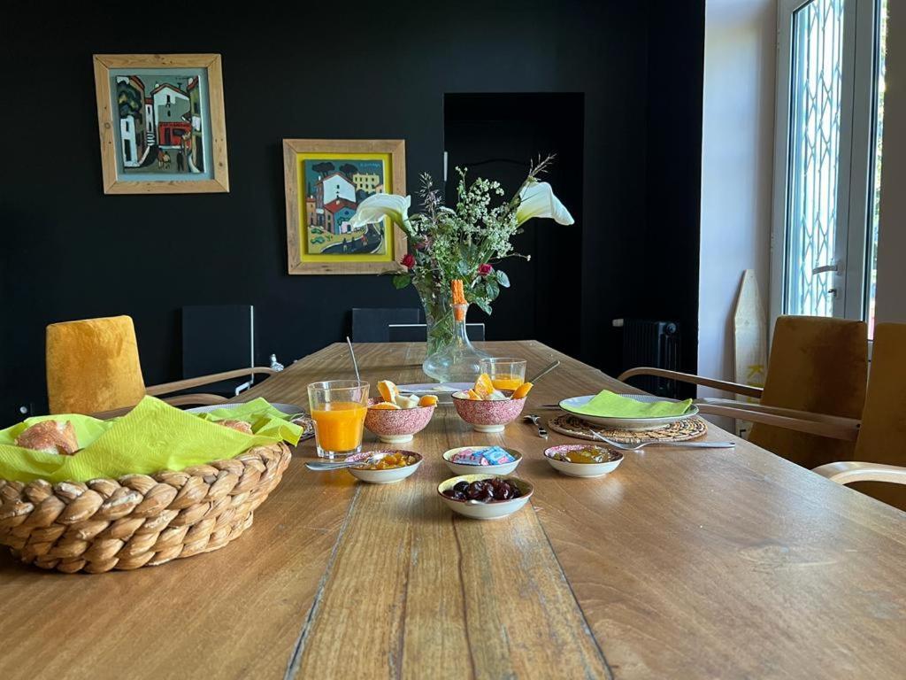Chambre D'Hote Pres Bordeaux Au Chateau Camponac Bourg-sur-Gironde 외부 사진